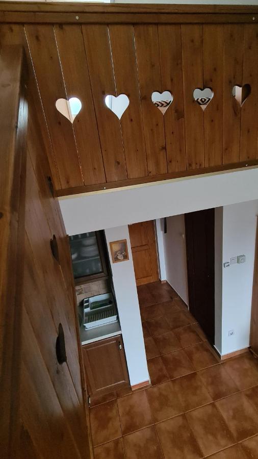 Gyulai Fürdö Apartman Exterior foto